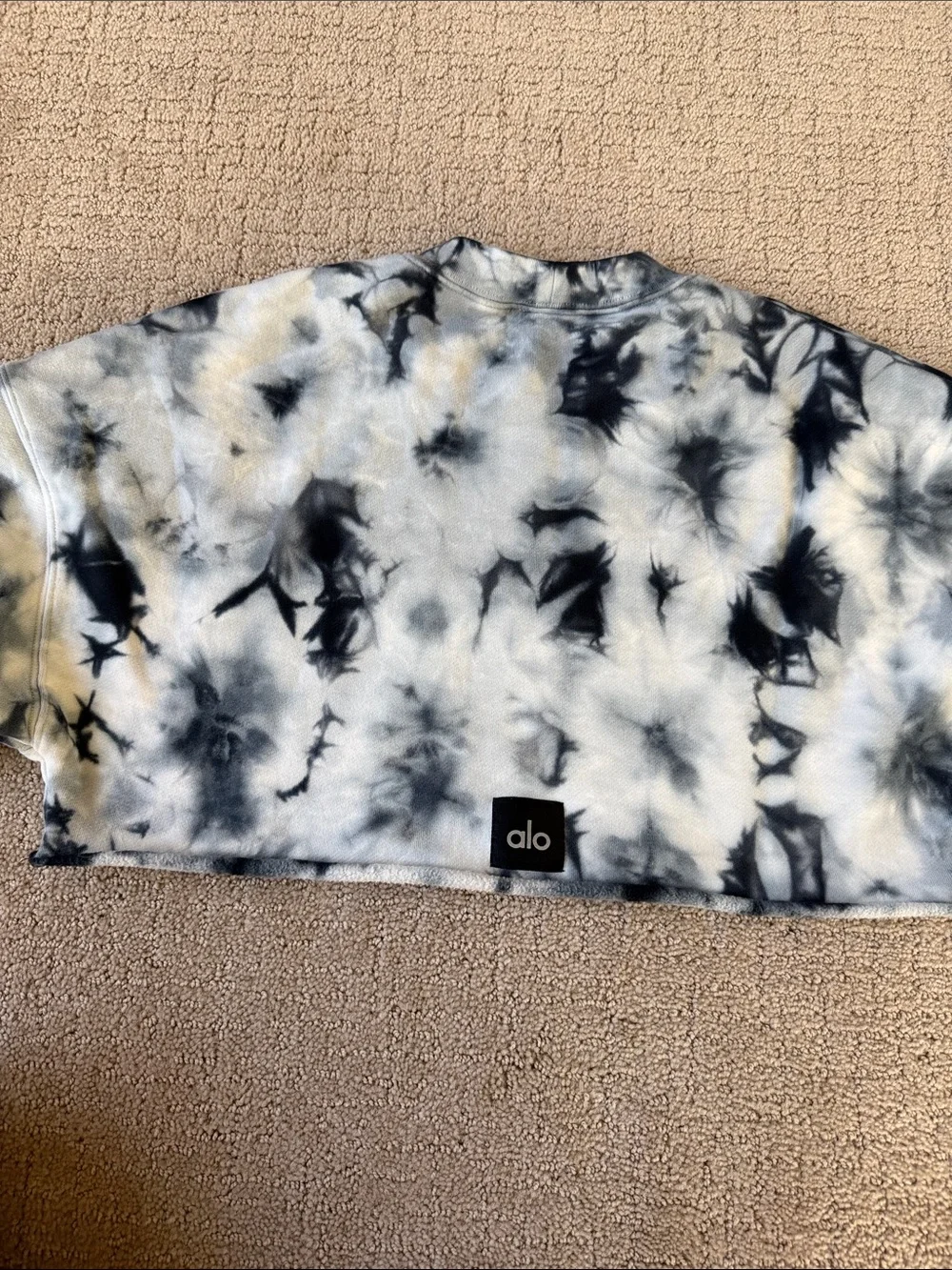 Alo Yoga Tie-Dye Extreme Crop Crew Neck